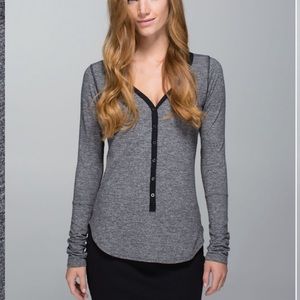 🛑sold🛑Lululemon Awsoma Henley